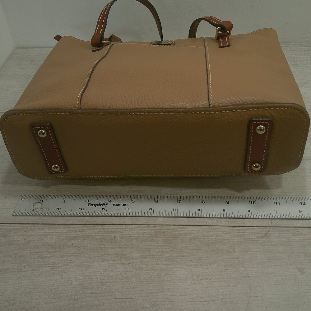 Dooney & Bourke Classic Minimalist Pebble Grain Camel Tan Leather Lexington Tote - Picture 9 of 14